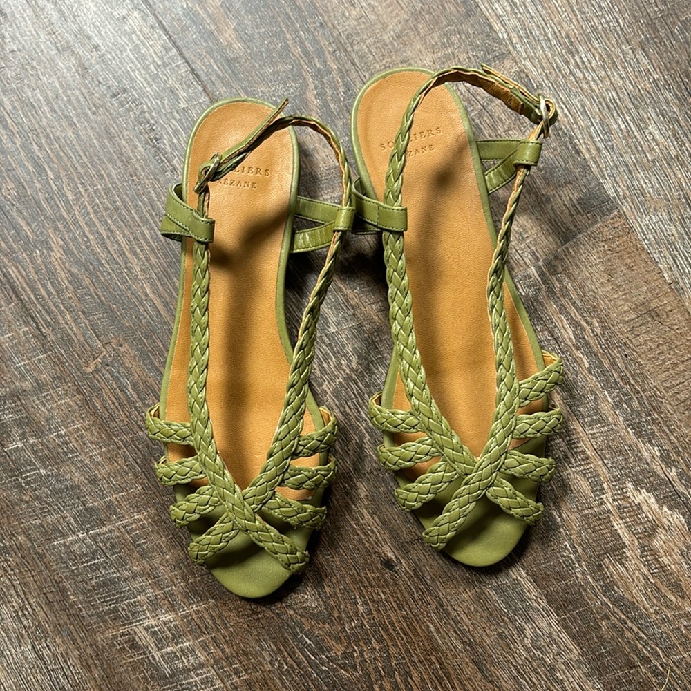 Sézane Natacha Sandals flat green braided size 39 EUC